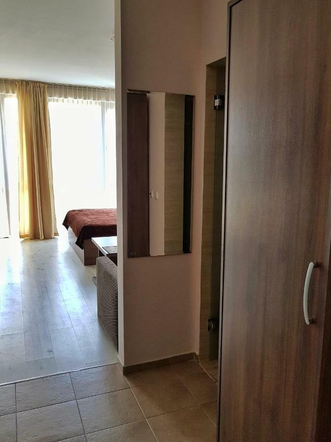 Strangerъ Apartment Slăntjev Brjag Exteriör bild